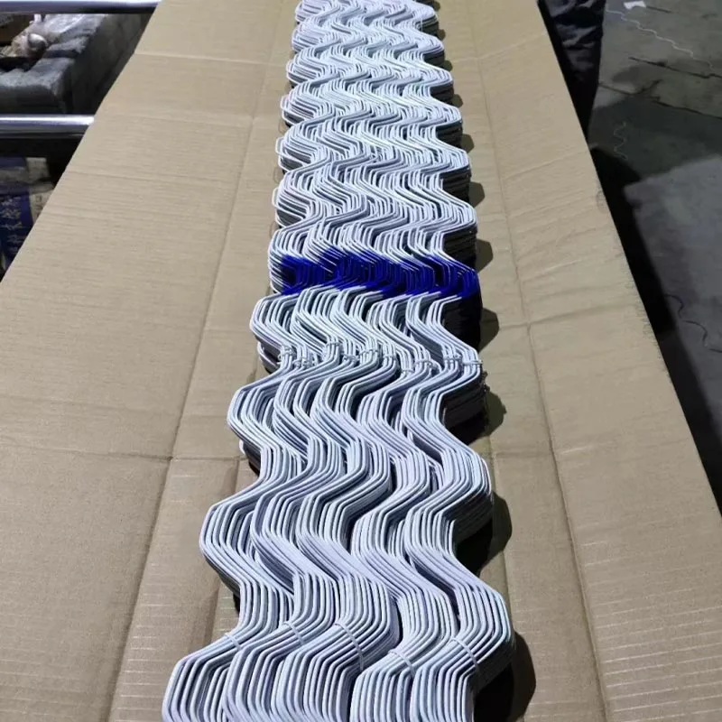 Greenhouse wiggle wire